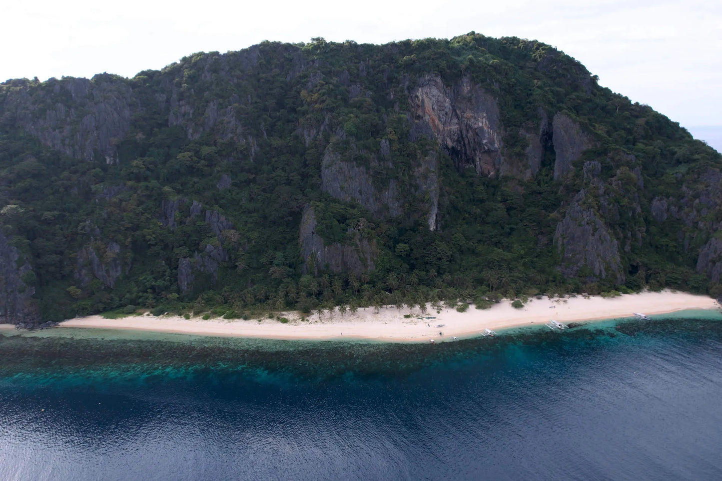 ** Another Must do Tour *** with spectacular sunset at South Cay /  Full Day Black Island 2-4 persons. Prices per boat - pick up/drop off  at private dock.